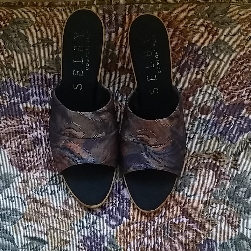 Selby Elegante Cloth slide heels